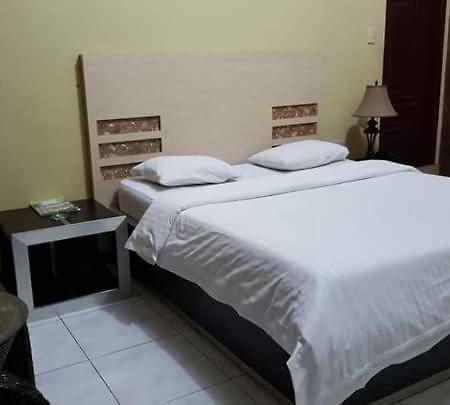Hotel Syariah Grand Jamee Sunggal Exterior photo